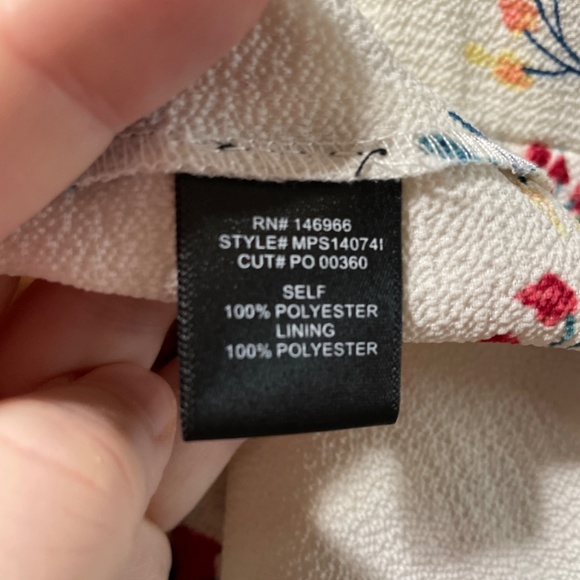 Junior size 5 Women XS/S Gorgeous Romper Skirt Back Floral Spring Dress Romper - Picture 6 of 7